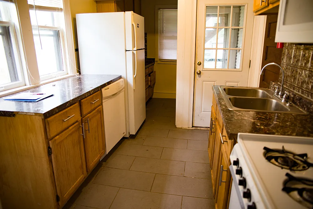 5 bed, $2,500 — Photo 3