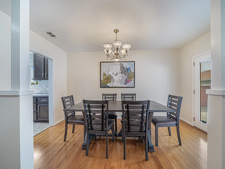 549 N La Sena Ave — Photo 7