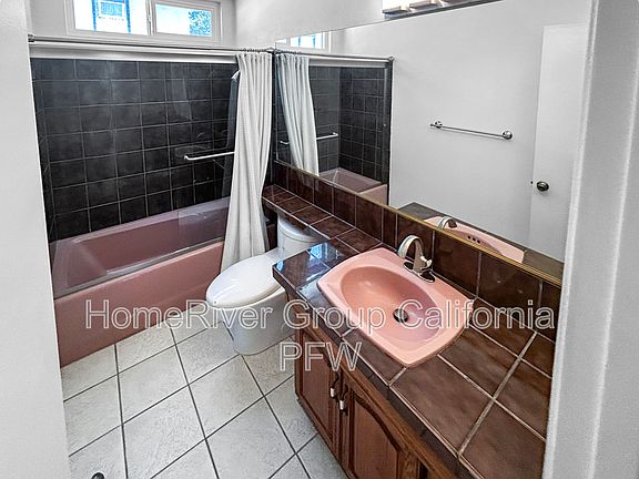 5th image of 31569 Lindero Canyon Rd Unit 1