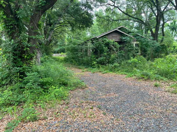 163 & 141A Pelt Rd, Leesville, LA 71446