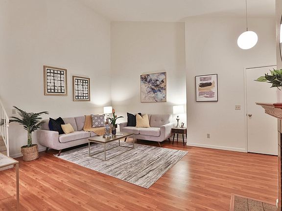 5th image of 905 Apricot Ave APT F