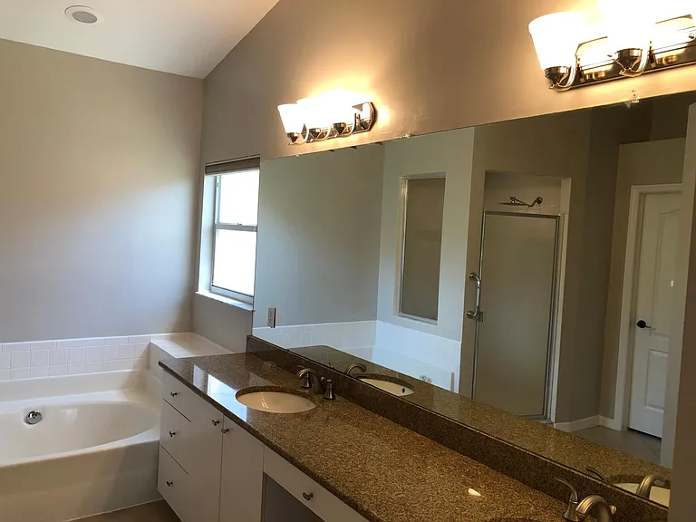 8223 Breton Cir — Photo 12