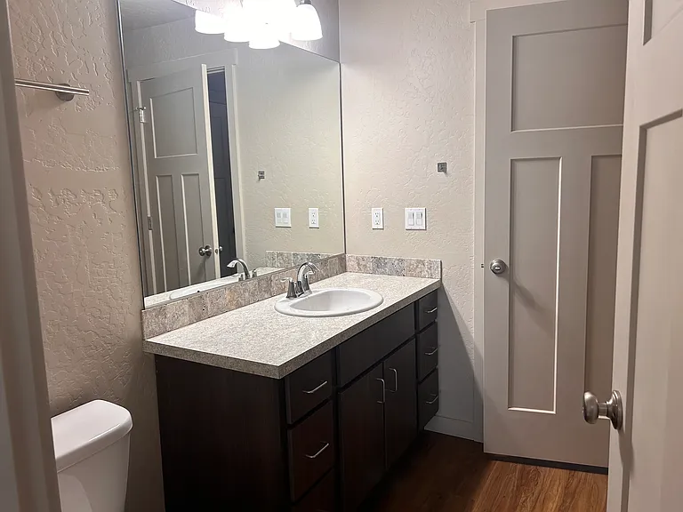 608 E 2nd Ave #202 — Photo 9