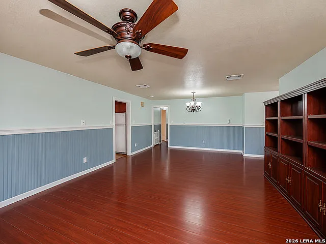 361 Private Road 4619 — Photo 4