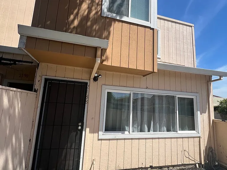 2188 Luz Ave — Photo 2