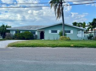 800 115th Ave, Treasure Island, FL 33706