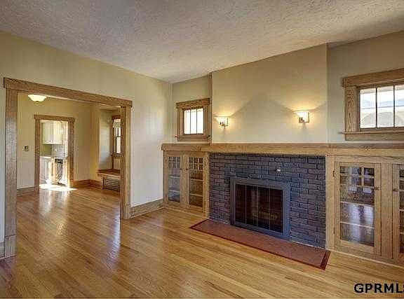 3rd image of 4319 Marcy St