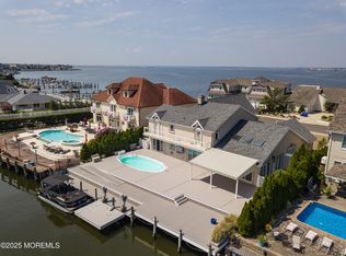 218 Pointe Dr, Mantoloking, NJ 08738