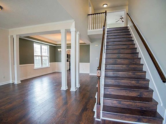 2nd image of 5012 Sussex Dr