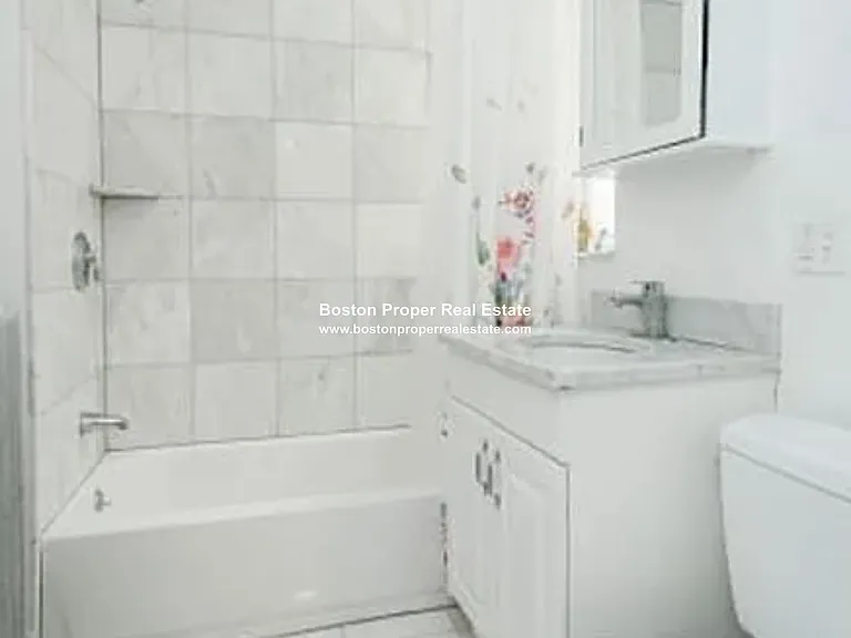 497 Beacon St #9 — Photo 7