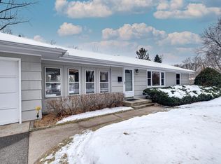 2601 W 87 1/2 St, Minneapolis, MN 55431