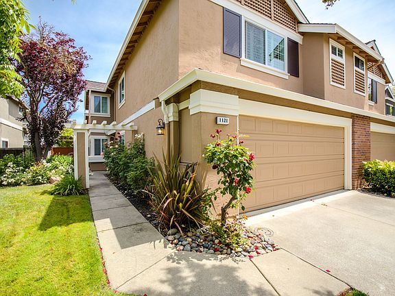 3rd image of 1121 Sunshine Cir