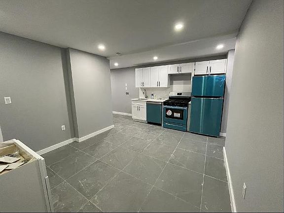 3rd image of 1310 Chisholm St #Basement