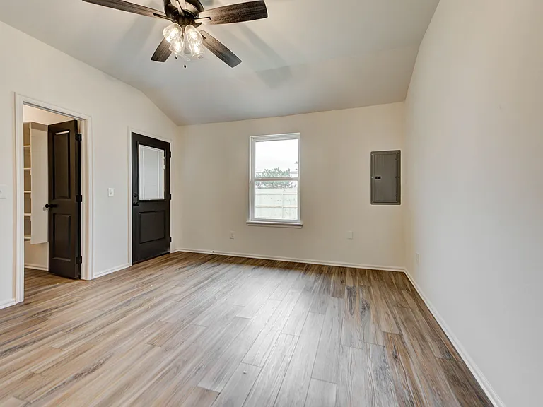 506 N Canyon Ter — Photo 21
