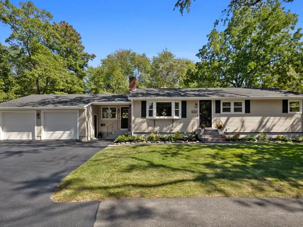 146 Helen Dr, Marlborough, MA 01752