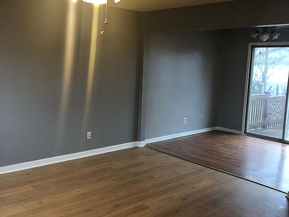 2nd image of 55 McElroy St