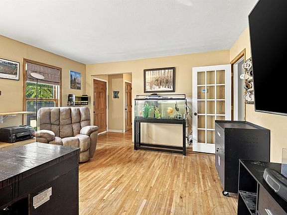 3rd image of 29 Pheasant Ct