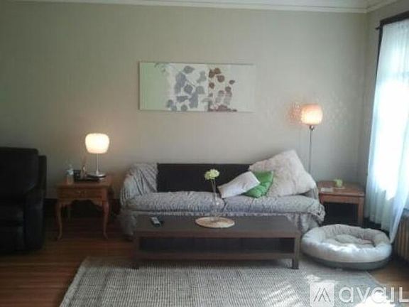 2nd image of 64 Avon St S APT 1