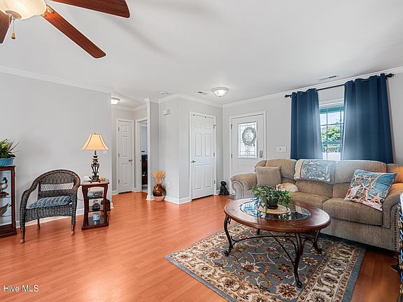 5th image of 127 Becca Drive