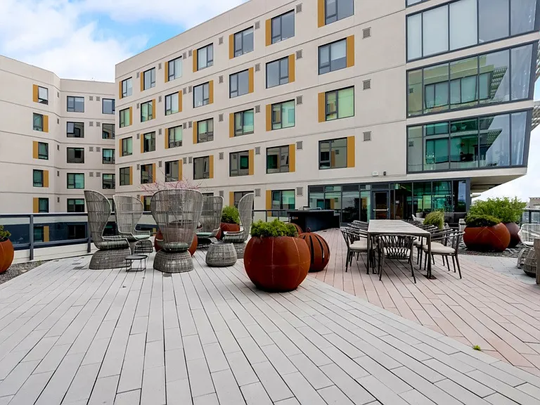 Channel House — Photo 19