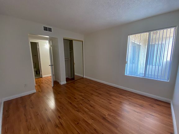 4th image of 1422 Rock Glen Ave