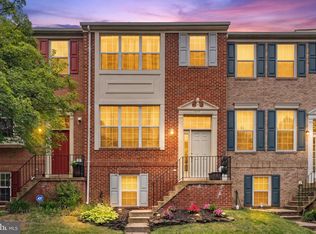 13111 Watchwood Ln, Fairfax, VA 22033