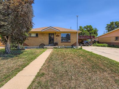 7146 Jennie Drive, Denver, CO, 80221