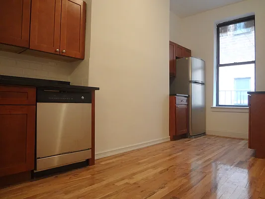 Rented by Douglas Elliman | media 25