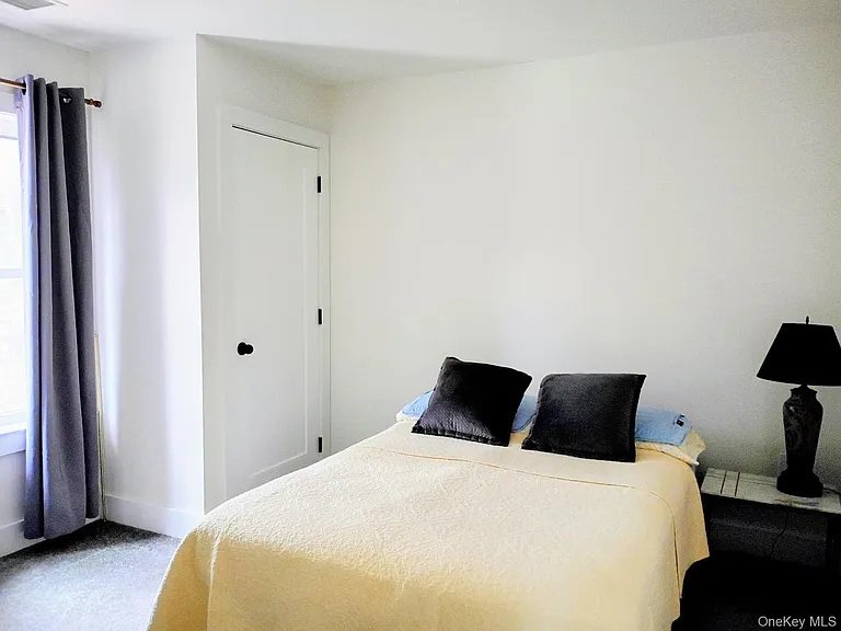 13595 Soundview Ave — Photo 11