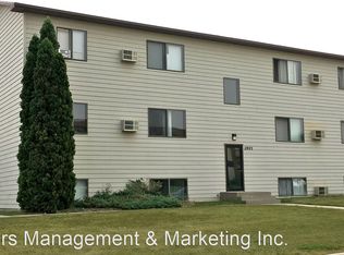2805 7th St SW APT F, Minot, ND 58701