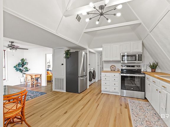 2nd image of 16390 Juniper Ln