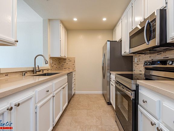 2nd image of 333 Oaktree Dr #1403