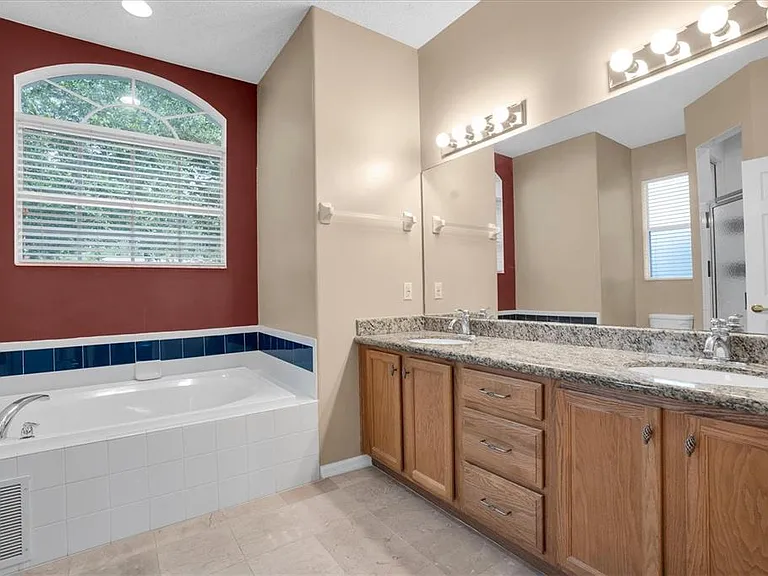 1510 Morning Rose Pl — Photo 30