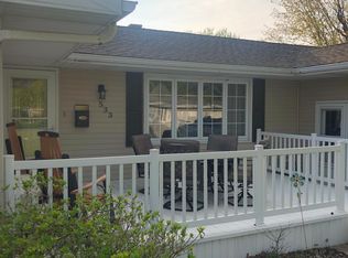 533 Forest Ln, Arthur, IL 61911