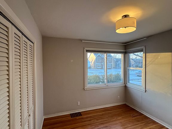 4th image of 5845 Russell Ave S