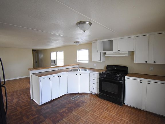 4th image of 1504 N Winfree St #2