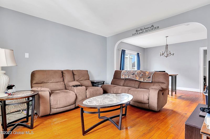 4th image of 2805 Edgewood Avenue