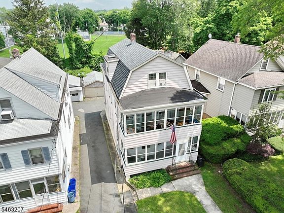 2nd image of 267 Hoover Ave