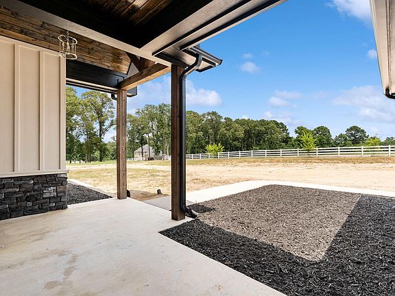 5th image of 21604 Woodring Rd