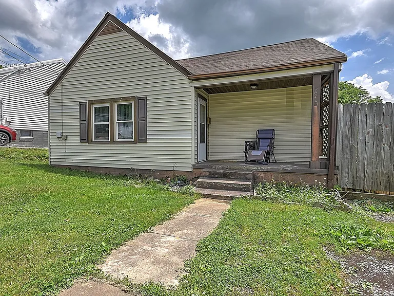 2913 Ashley St — Photo 1