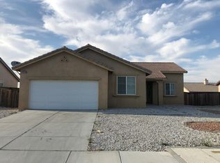 11628 Luna Rd, Victorville, CA 92392