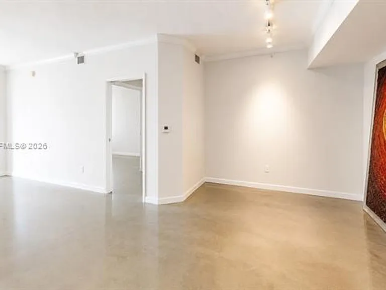 2000 N Bayshore Dr #1509 — Photo 5