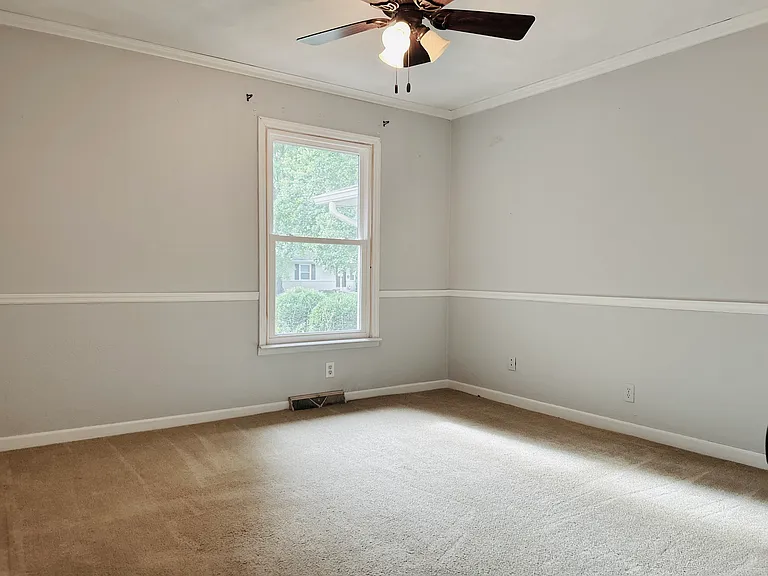 3204 Forsyth Dr — Photo 13