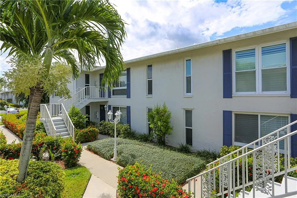 2 bed, 2.0 bath, 1335 sqft, $3,800 — Photo 3