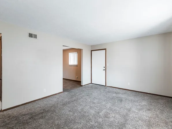 4225 N 60th St, Lincoln, NE