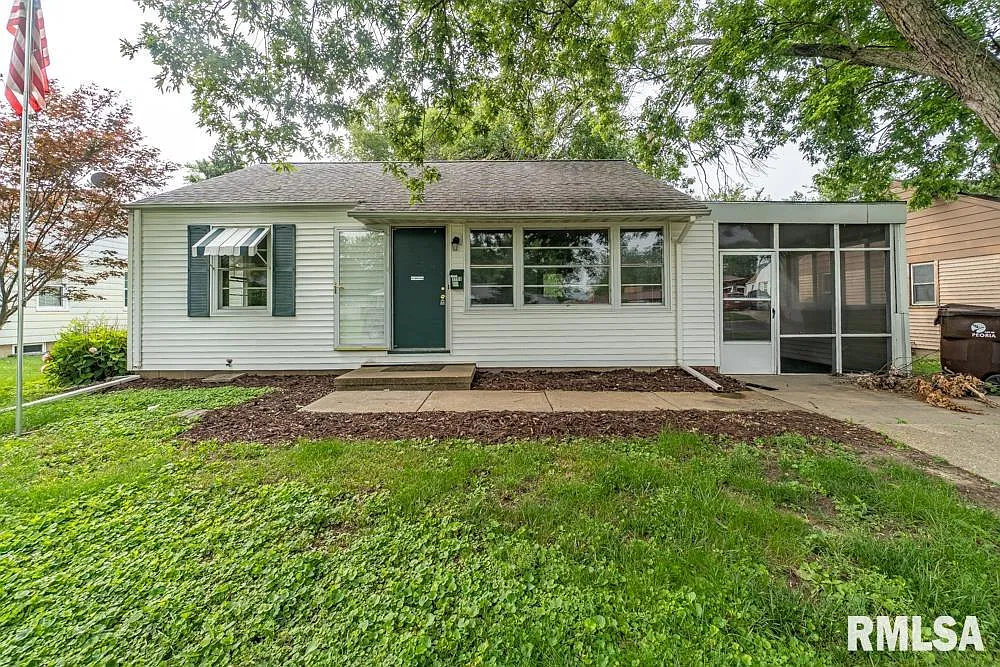 1108 E Wilson Ave photo 1