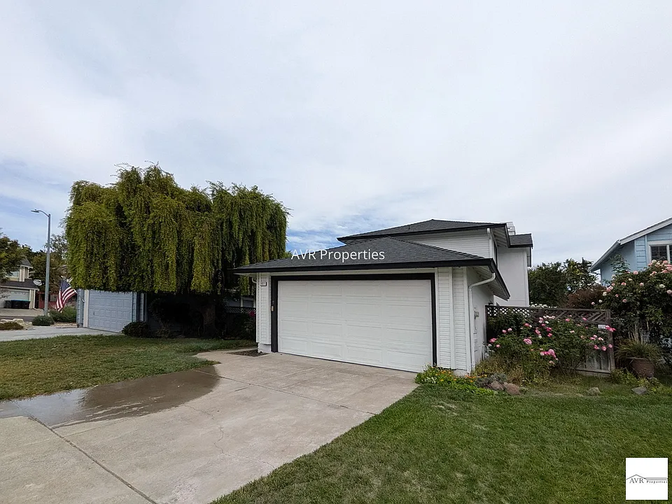 1827 Sinclair Dr