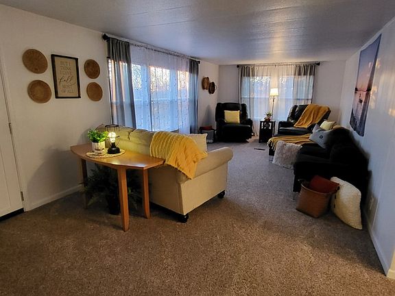 5th image of 10053 Wildflower Dr