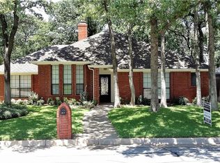 4809 Landrun Ln, Arlington, TX 76017