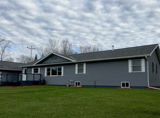 27440 S Bay Ln, Cohasset, MN 55721